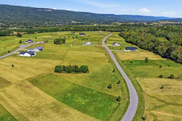 76 River Ridge Drive, Dunlap, TN 37327