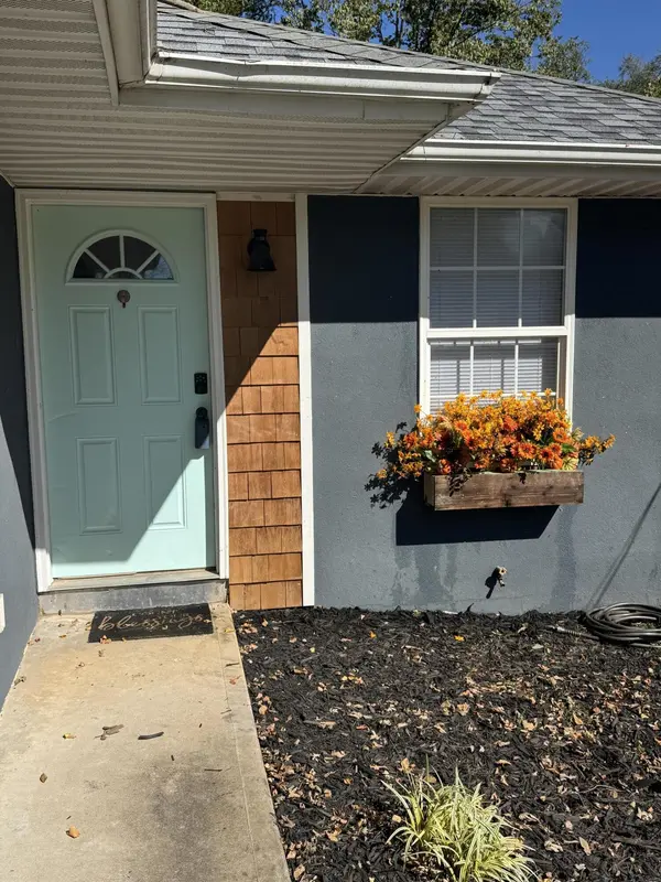 2311 W Nichols ST, Springfield, MO 65802