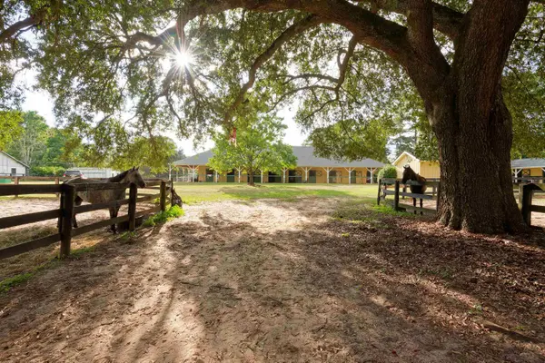 844, 846 SE Two Notch RD, Aiken, SC 29801