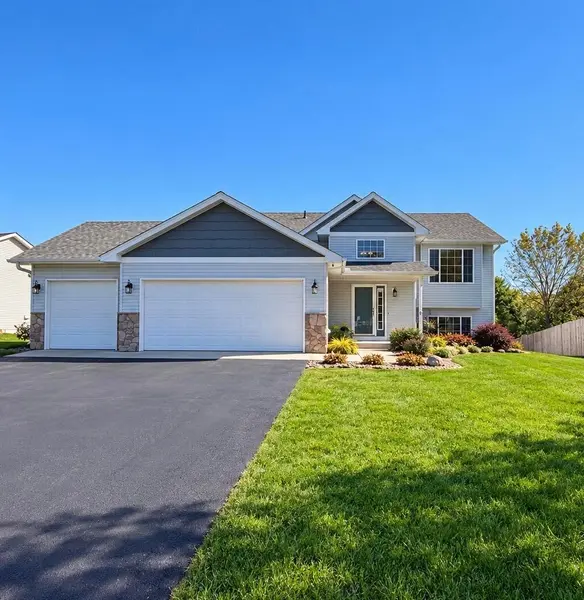 911 Morrison AVE S, Annandale, MN 55302