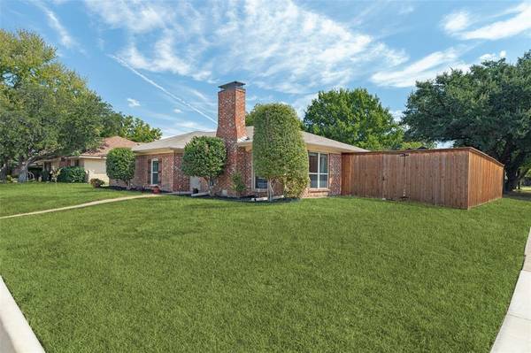 822 Century Park Drive, Garland, TX 75040