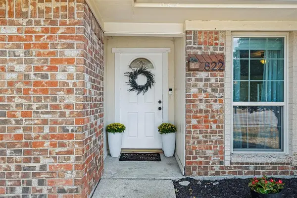 822 Century Park Drive, Garland, TX 75040