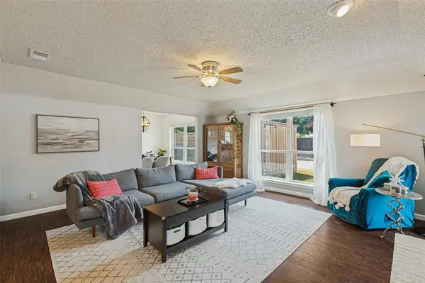822 Century Park Drive, Garland, TX 75040