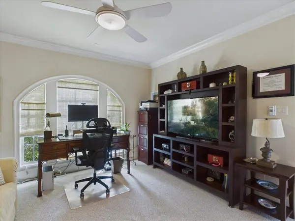 4301 Lomo Alto Drive #B, Highland Park, TX 75219