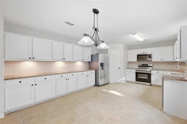9209 Glen Falls Lane, Denton, TX 76210