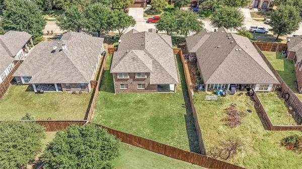 1208 Ponderosa Drive, Aubrey, TX 76227