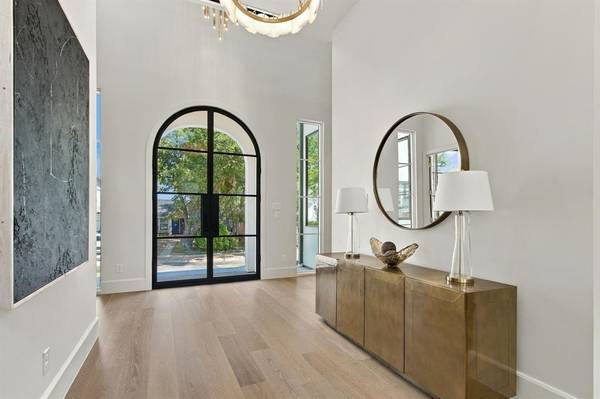 7330 Casa Loma Avenue, Dallas, TX 75214