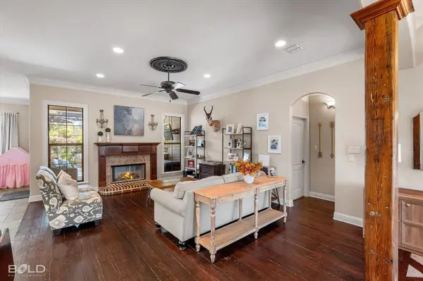 9865 Loveland Court, Shreveport, LA 71106