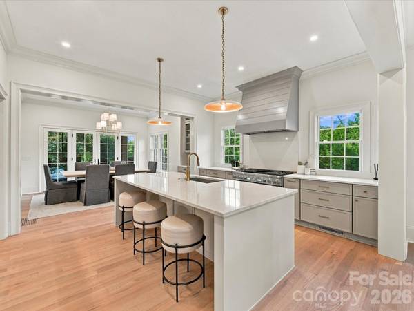 4004 Nettie CT, Charlotte, NC 28211