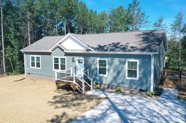 2063 Vance ST, Newton, NC 28658
