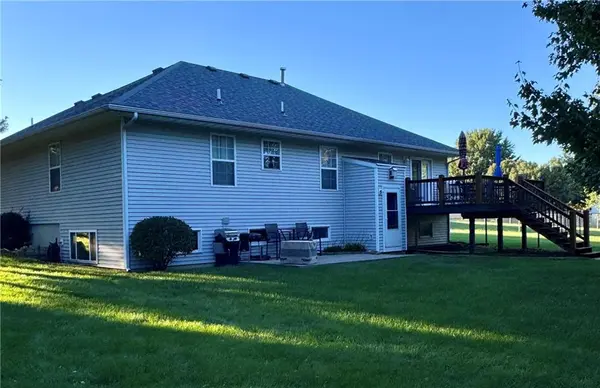 1402 Sam Den CIR, Cameron, MO 64429
