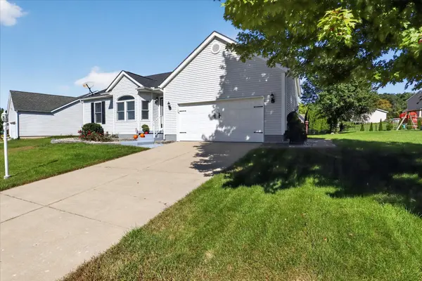 18121 Lisbon DR, South Bend, IN 46637
