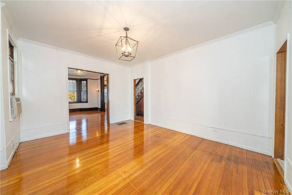 71 Rossmore AVE, Bronxville, NY 10708
