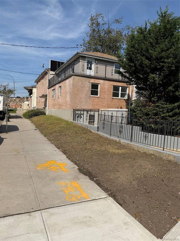 146-38 176th ST, Jamaica, NY 11434