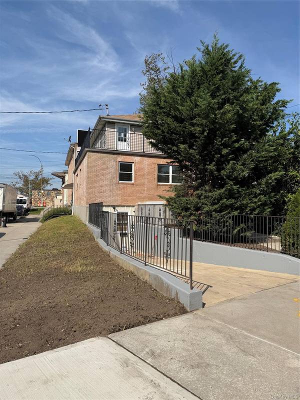 146-38 176th ST, Jamaica, NY 11434