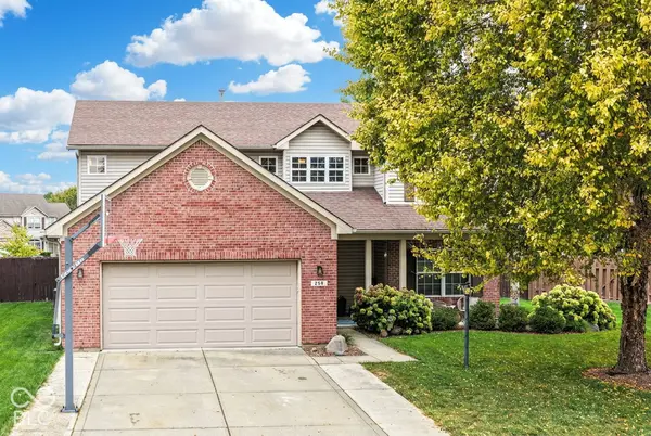 250 Lakemoore ST, Brownsburg, IN 46112