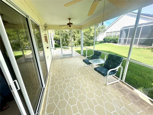 3033 HILLSIDE LN, The Villages, FL 32162