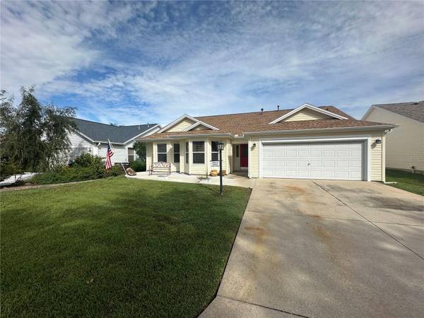 3033 HILLSIDE LN, The Villages, FL 32162