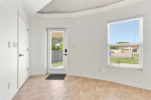 2881 GENTIAN RD, Venice, FL 34293
