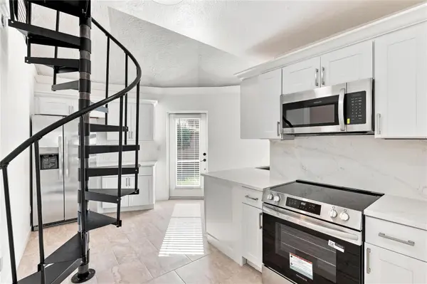 2881 GENTIAN RD, Venice, FL 34293