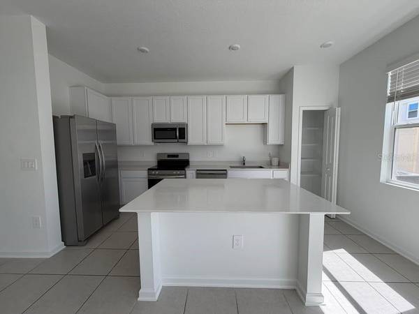 2678 SKYLINE LOOP, Poinciana, FL 34758