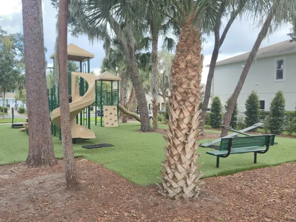 5866 FISHHAWK RIDGE DR, Lithia, FL 33547