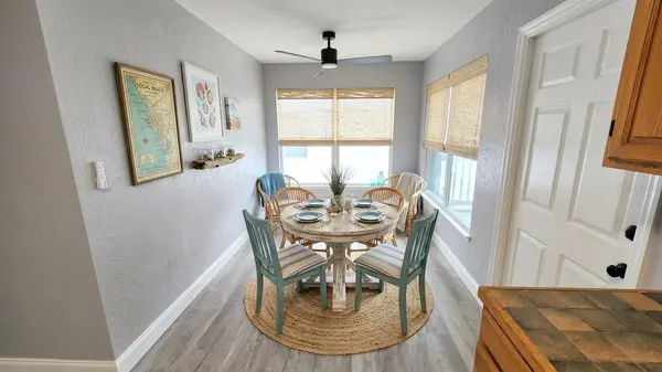 111 145TH AVE E #4, Madeira Beach, FL 33708