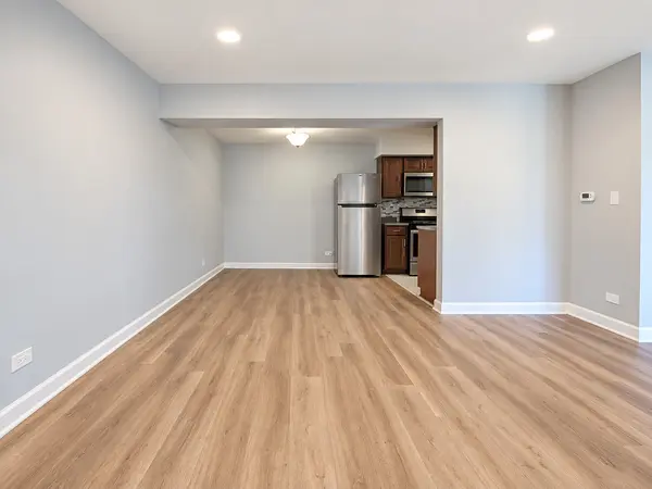 540 W Lodge TRL #G, Wheeling, IL 60090