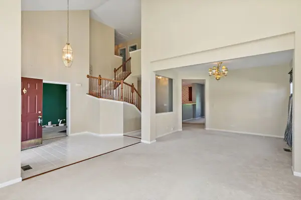 1108 Fox Path, West Dundee, IL 60118