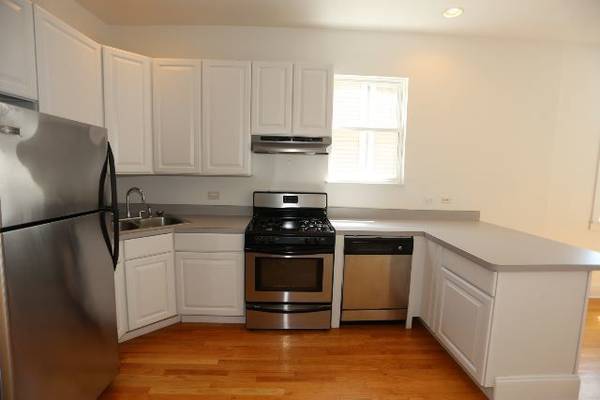 3446 N BELL AVE #1, Chicago, IL 60618