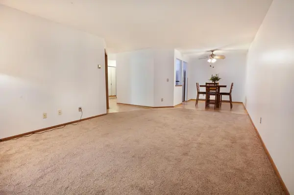 999 41st AVE NE #212, Columbia Heights, MN 55421