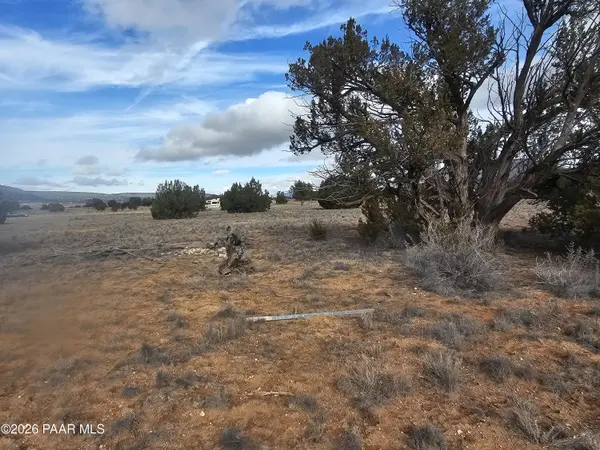 27565 W Fort Rock RD, Seligman, AZ 86337