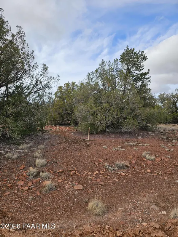 55644 N Potrero Pkwy, Seligman, AZ 86337