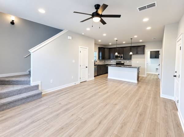 200 Augusta Way, Burns, TN 37029