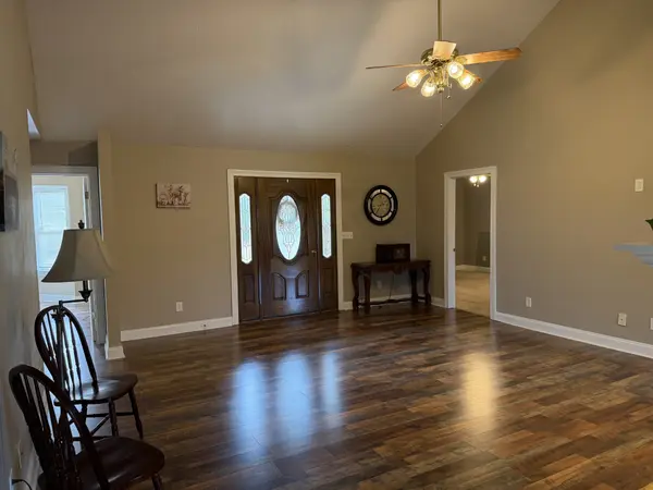 2288 Old Blacktop Rd, Mc Ewen, TN 37101