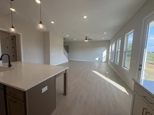 2232 Headwaters Dr, Spring Hill, TN 37174
