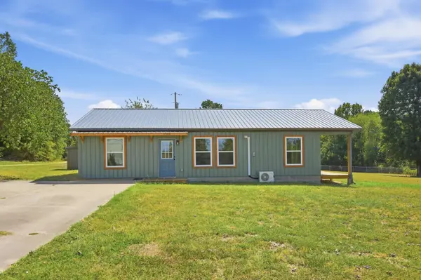 11905 Opal LN, Neosho, MO 64850