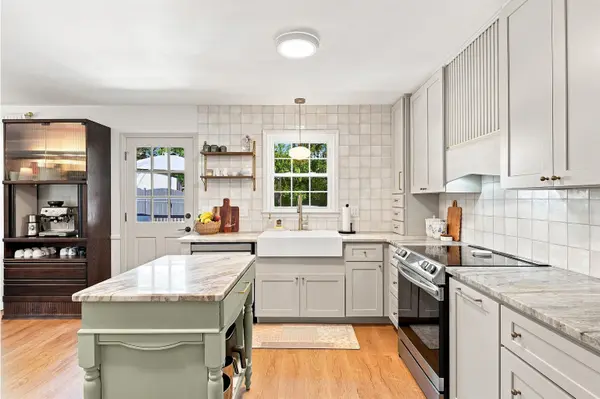 109 Stonehenge CT, Taylors, SC 29687