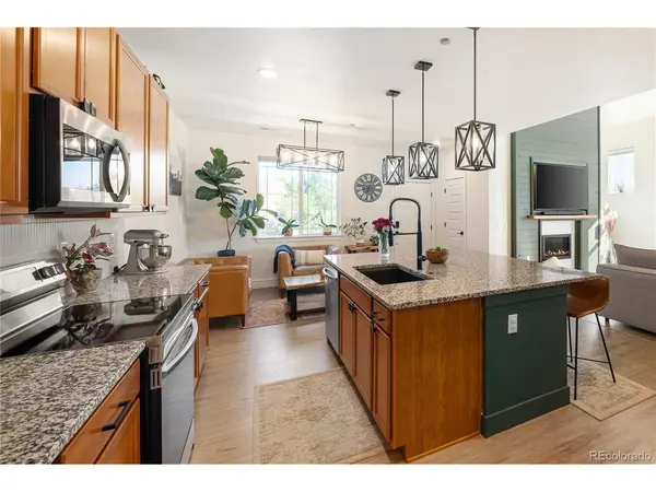 8848 S Kipling #208, Littleton, CO 80127