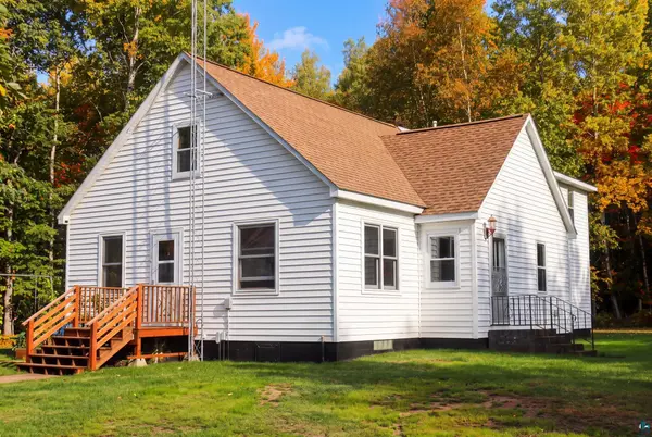 30765 Wedal Rd, Washburn, WI 54891