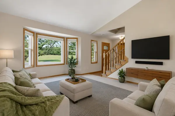 899 Wert RD, Hudson, WI 54016