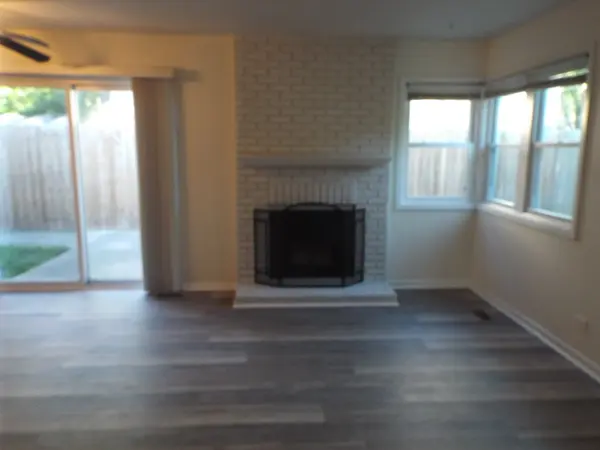 158 S ORCHARD DR, Bolingbrook, IL 60440
