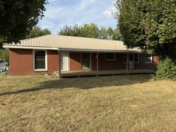 106 Fountain Head Rd, Portland, TN 37148
