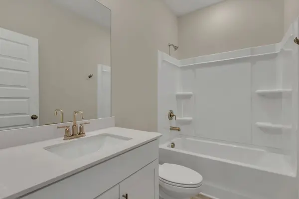 857 Nightingale Ave, Hendersonville, TN 37075