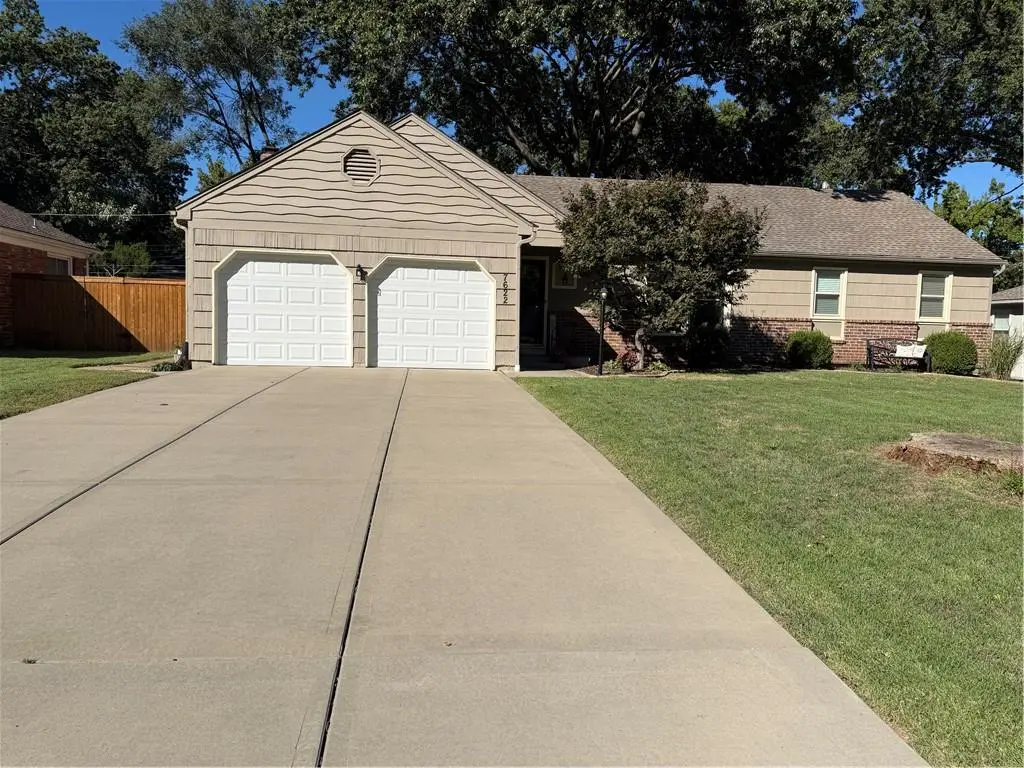 7622 W 96TH TER, Overland Park, KS 66212