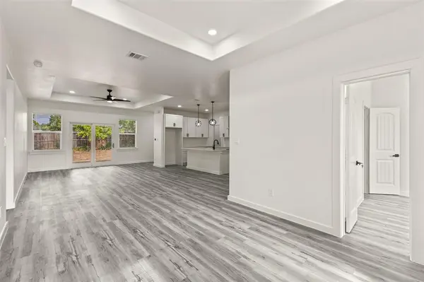 907 Howard Street, Seagoville, TX 75159
