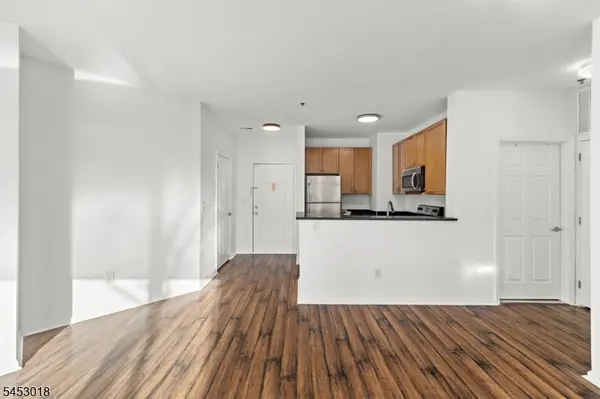 24 Ave At Port Imperial, West New York Town, NJ 07093