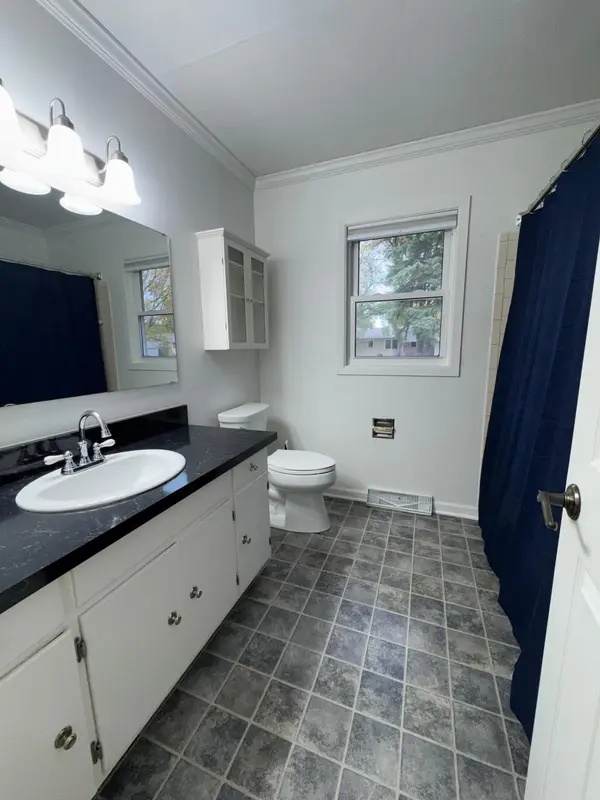 510 Birch LN, Moorhead, MN 56560