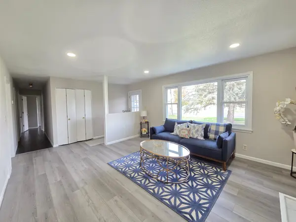 5201 W 84th ST, Bloomington, MN 55437