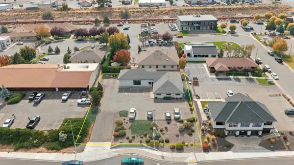 7515 W Deschutes Ave, Kennewick, WA 99336